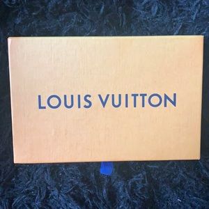 LV sliding box